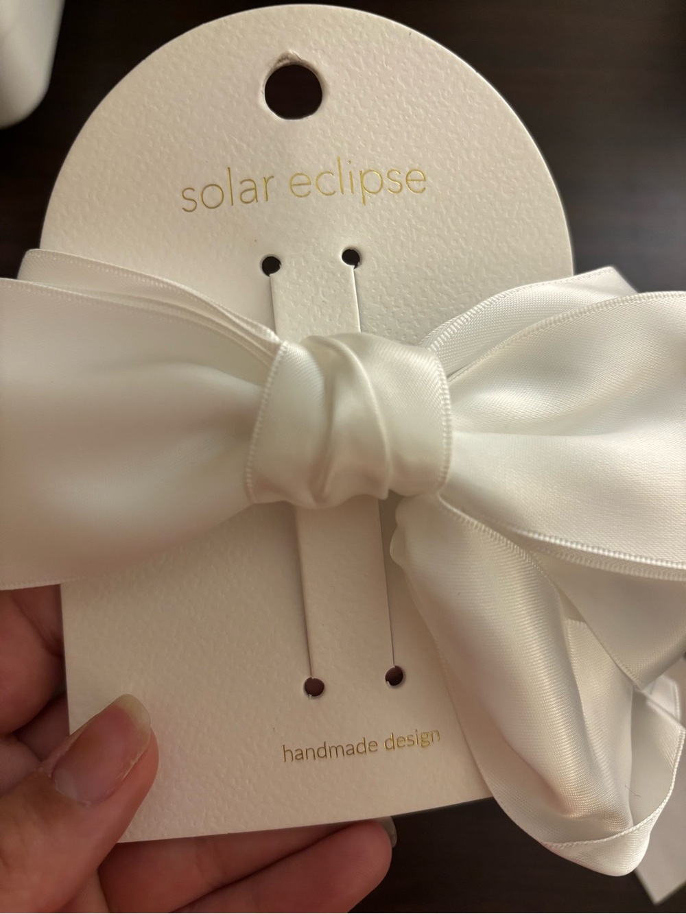 NWT Solar Eclipse Large White Satin Bow Hair Clip - Picture 5 of 6